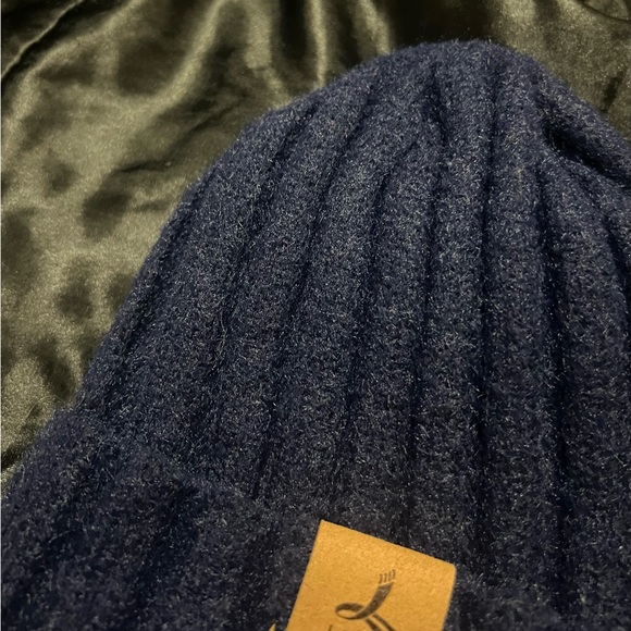 LOROME Ribbed Knit Beanie - Picture 4 of 6